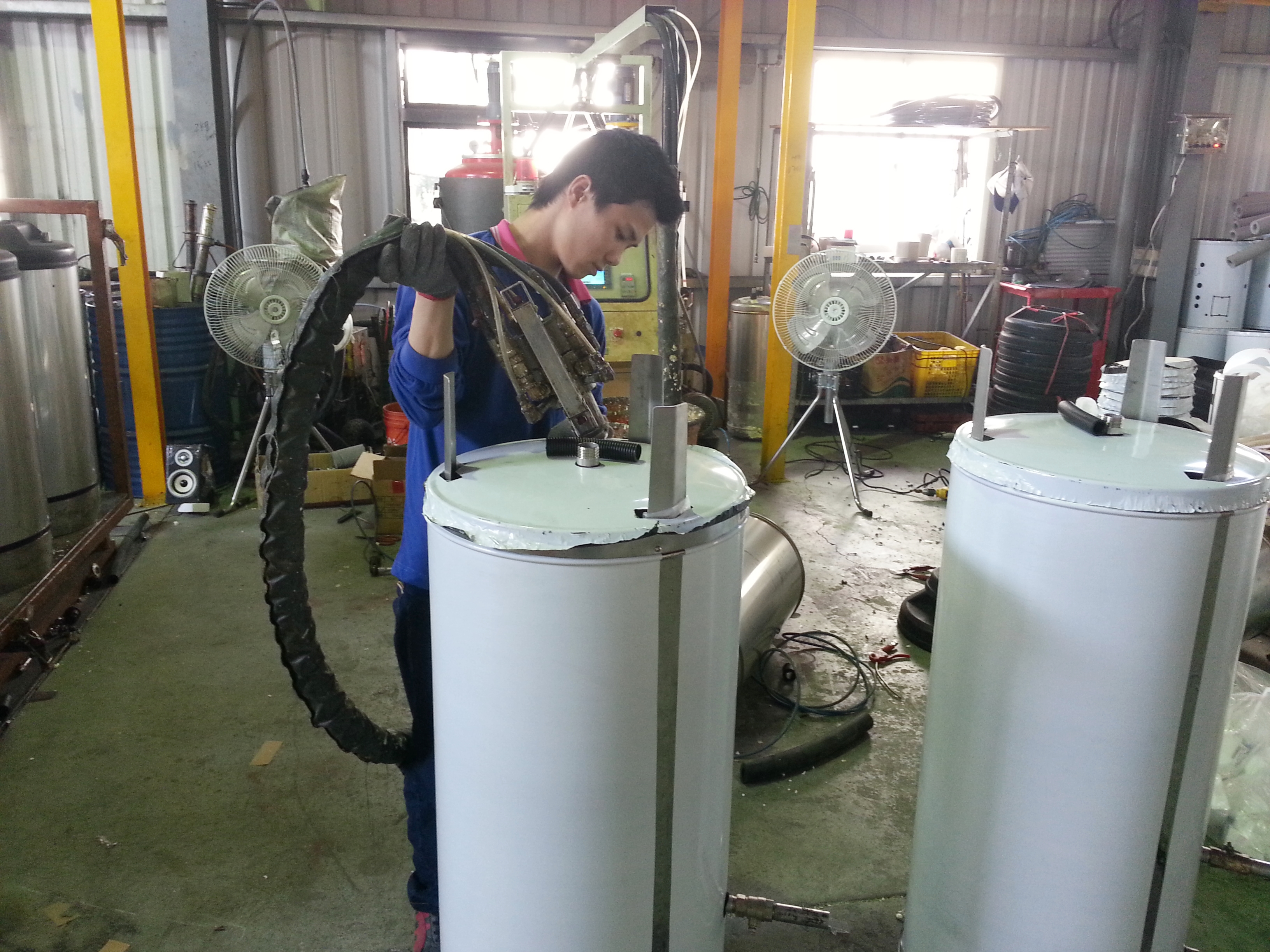 森林工業-電熱水器製程