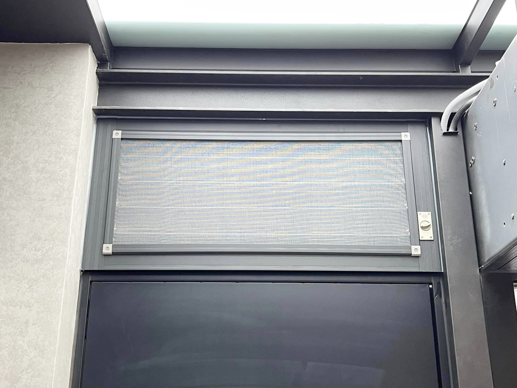 DK精品活動百頁防颱窗