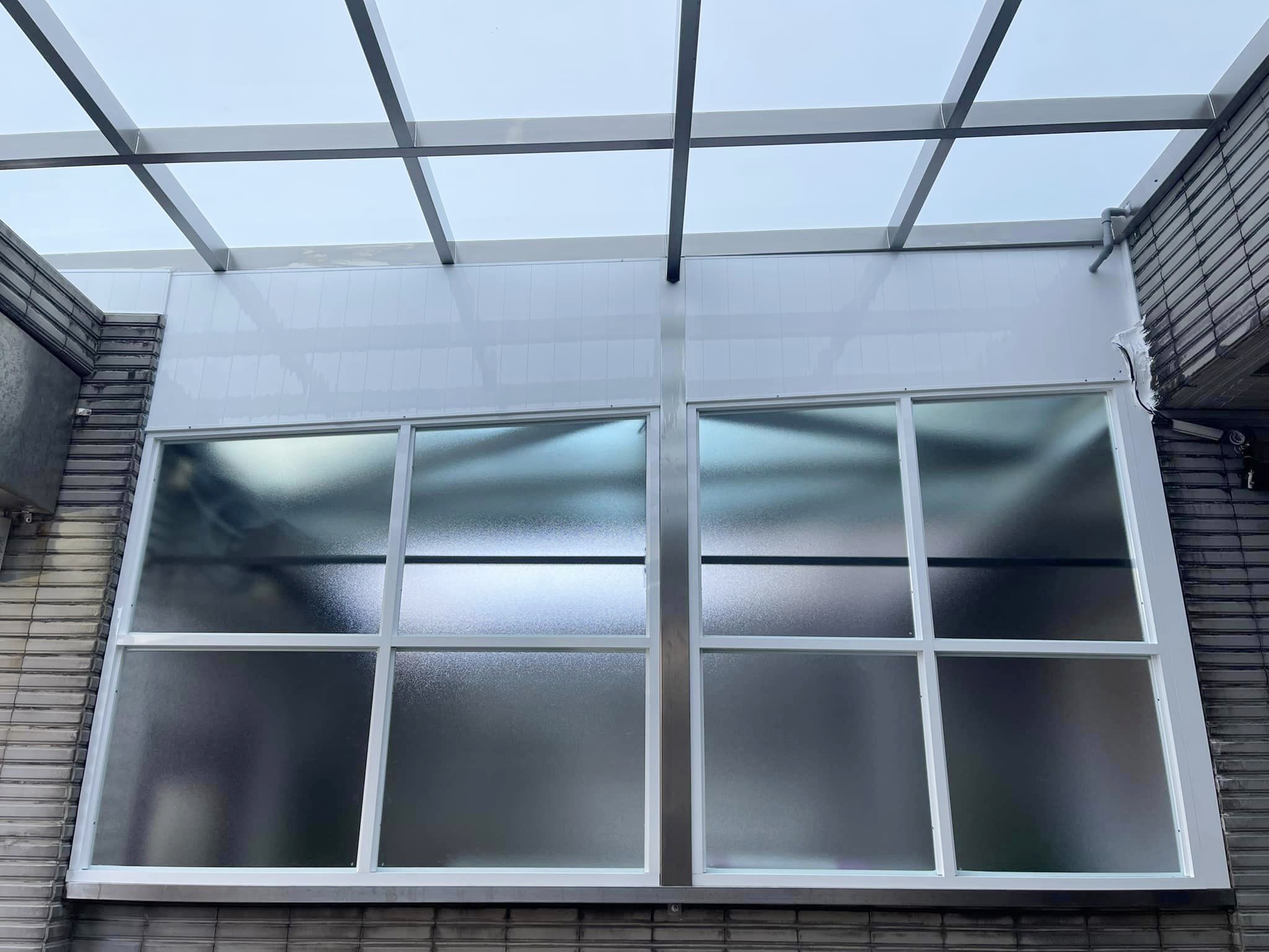 不銹鋼膠合玻璃採光棚