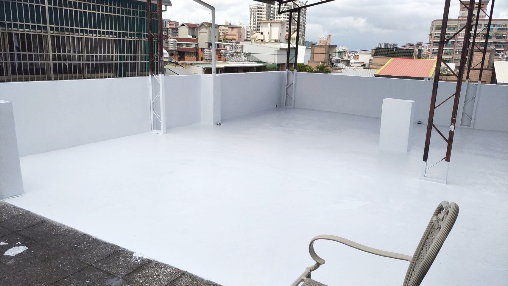 頂樓隔熱防水油漆地板工程