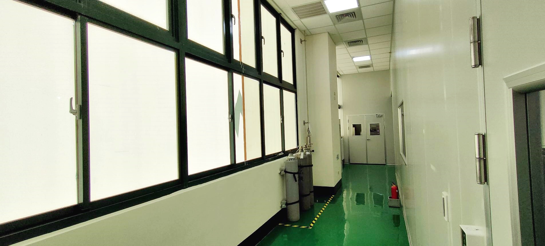 南科豐華生物科技走廊刷漆/地板PU