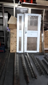 錢發不鏽鋼門窗,台中不鏽鋼氣密窗,防盜門窗,採光罩-鋁門窗