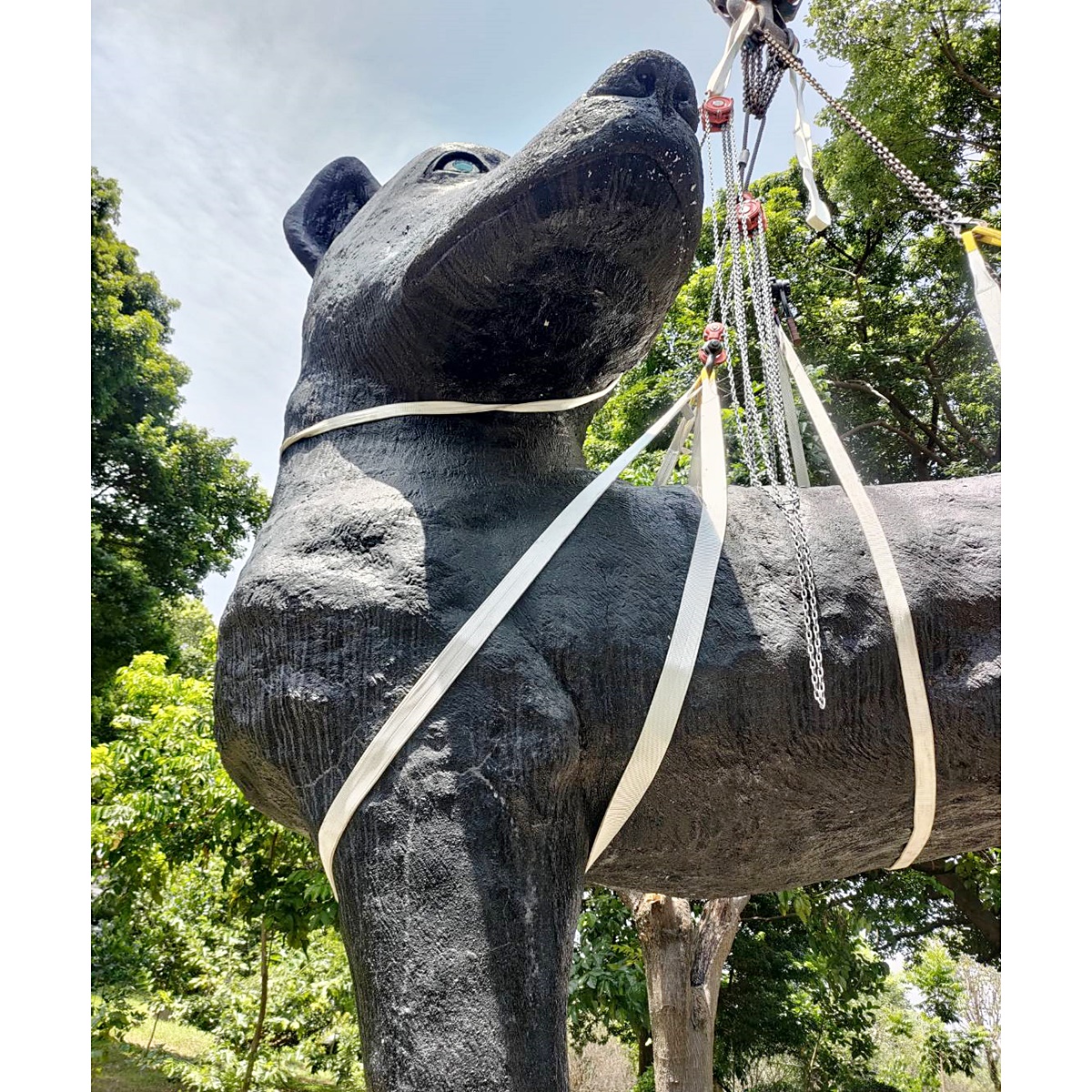 吊掛大型藝品搬運