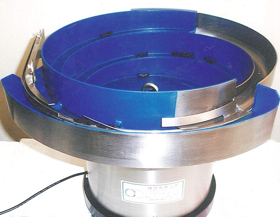 塑膠材-震動整列送料機設計製造