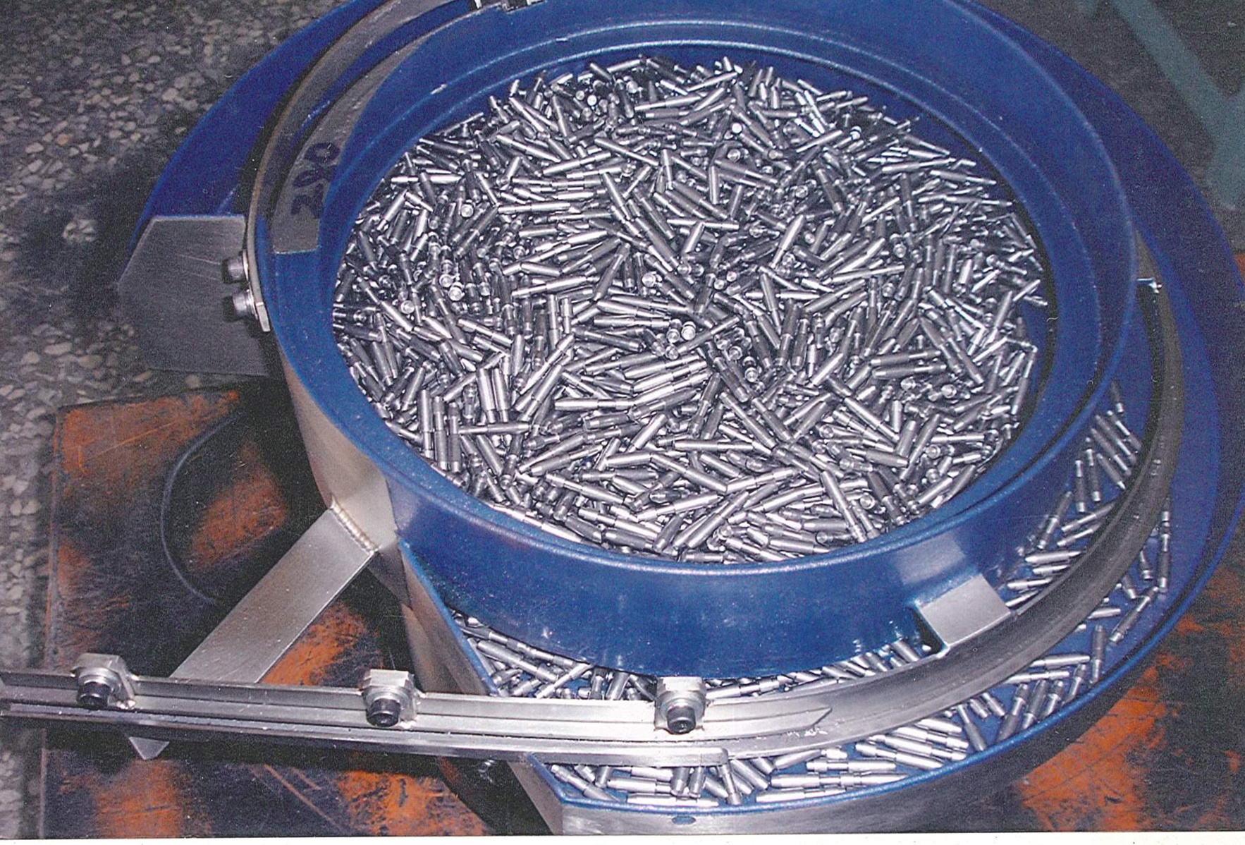 二次加工零件-工業用震動整列送料機設計製造