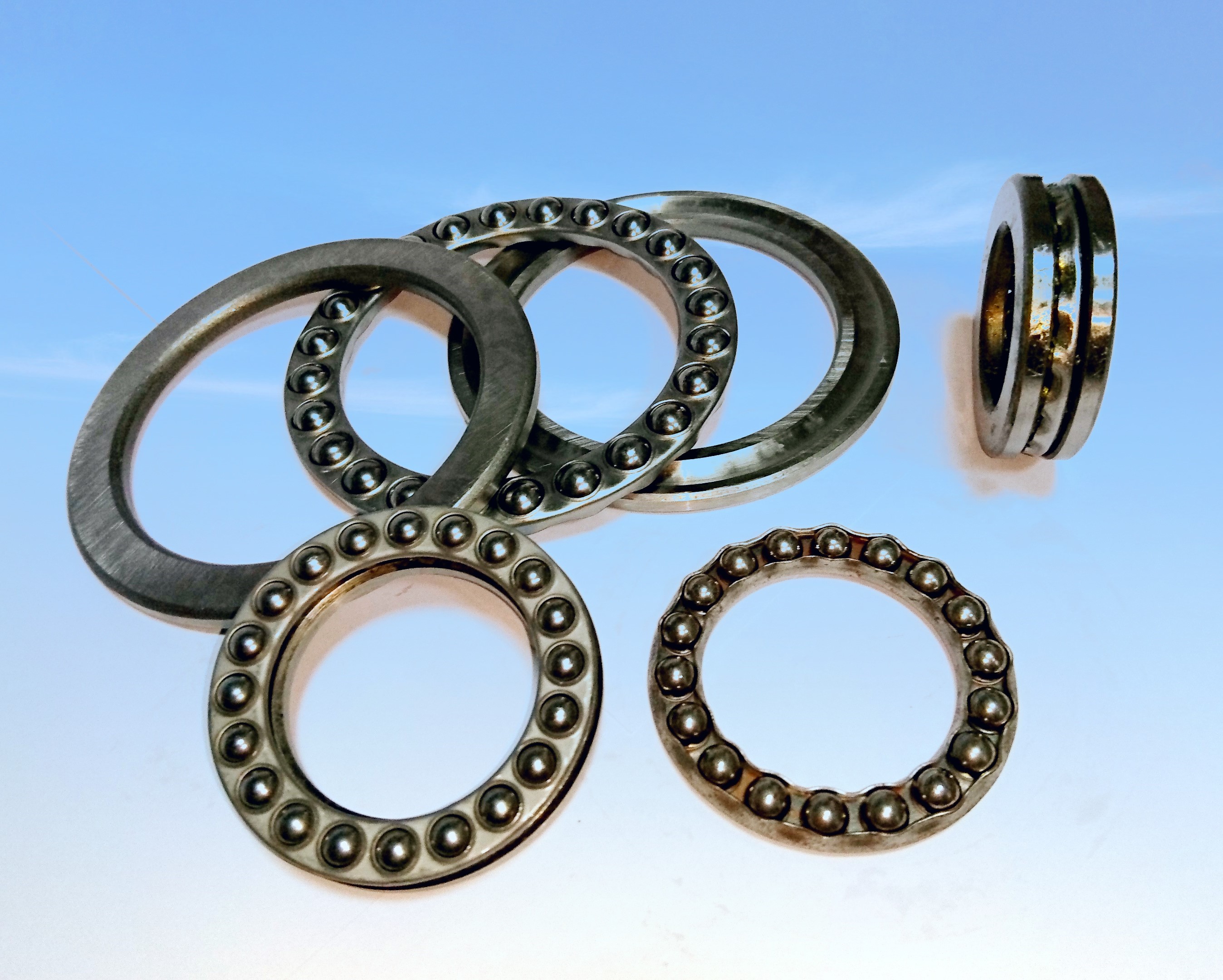 平面軸承(止推滾珠軸承)