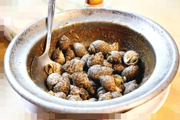 鹽烤螺肉