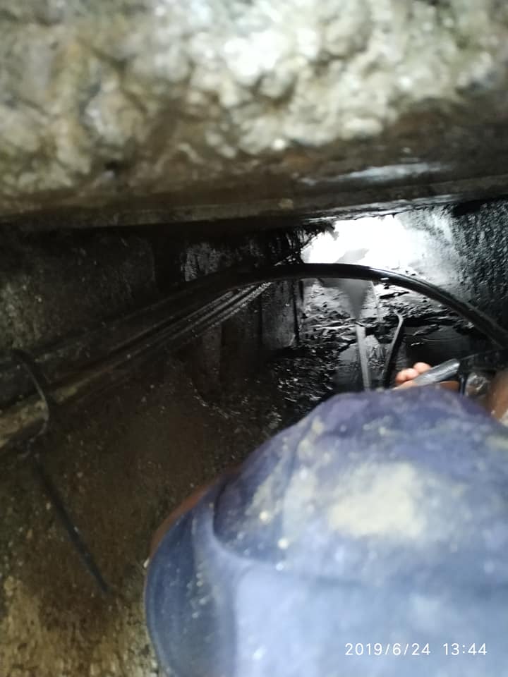 水刀清洗排水溝