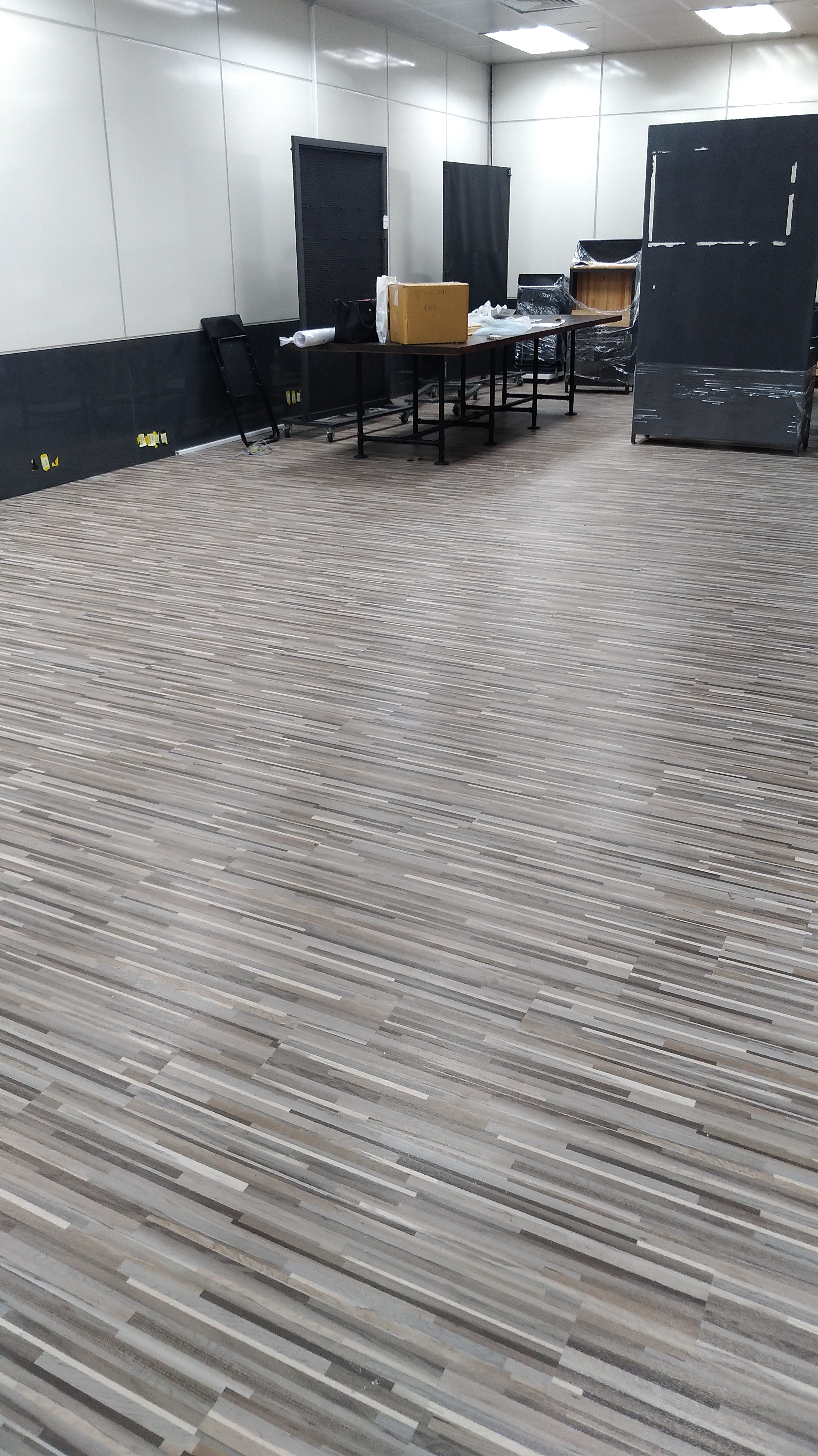 塑膠木紋地板價格