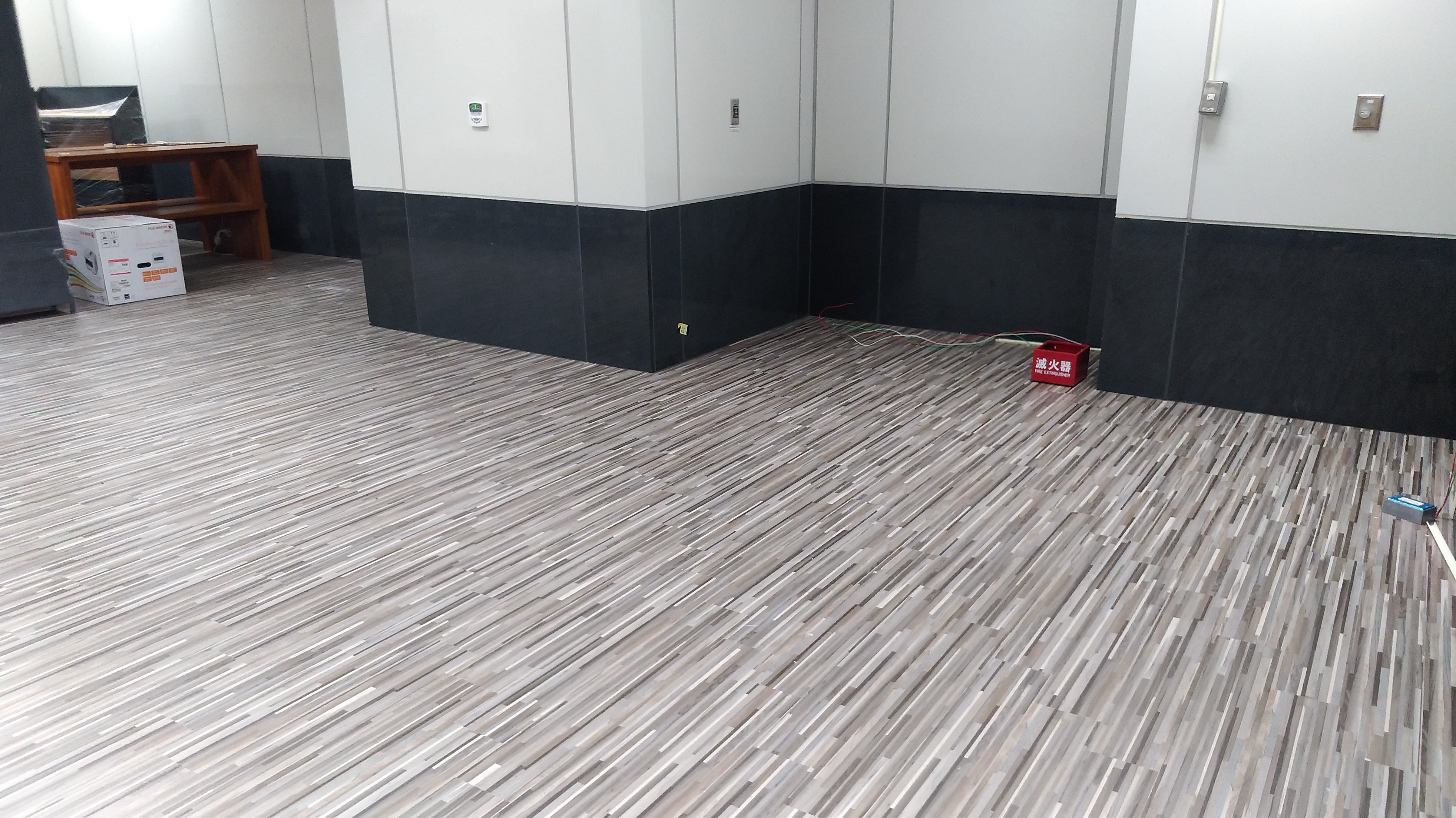 高雄塑膠木紋地板推薦