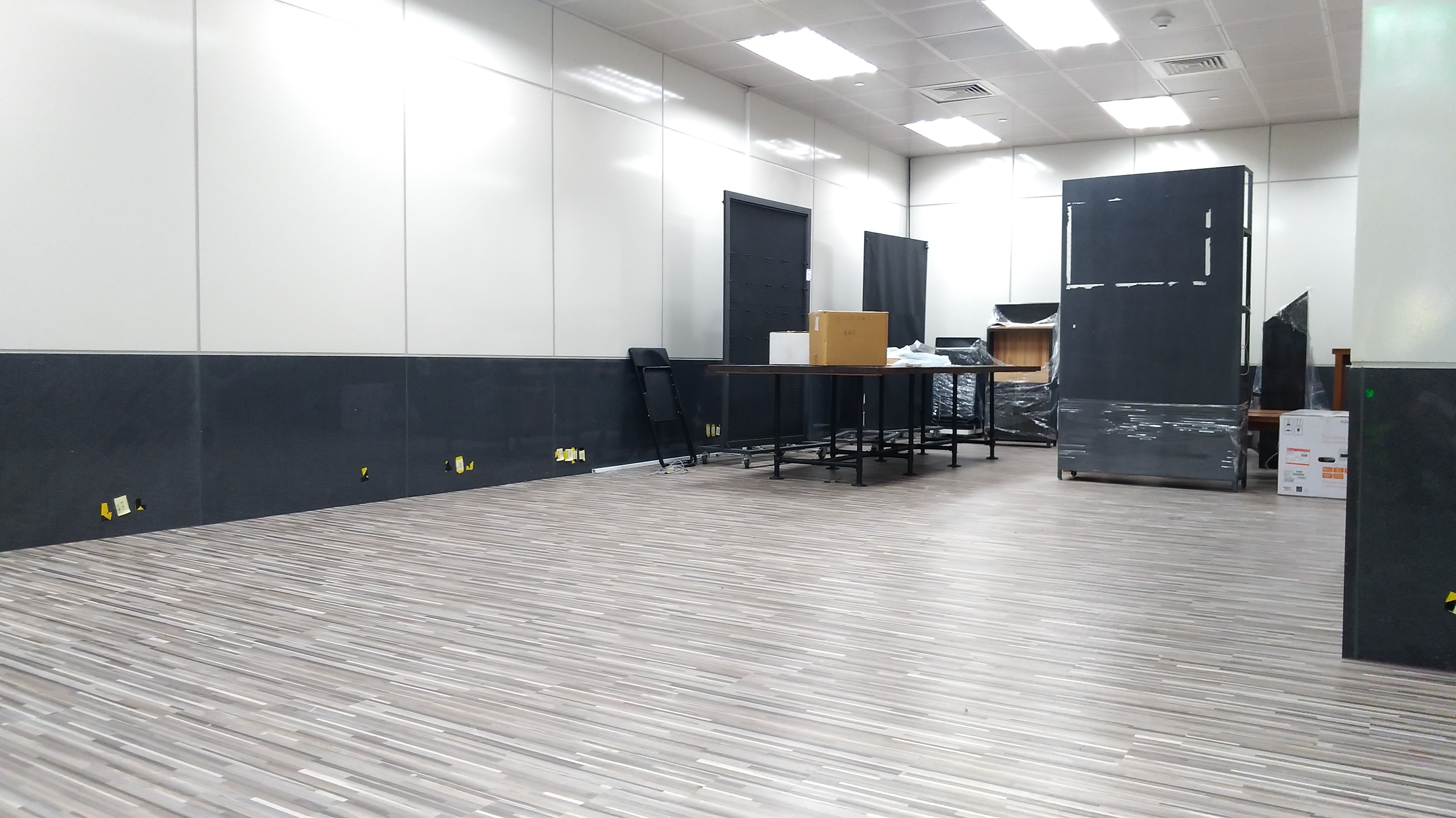 五甲塑膠木紋地板