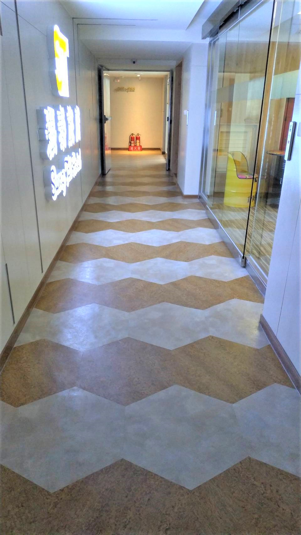 PVC長條塑膠地磚