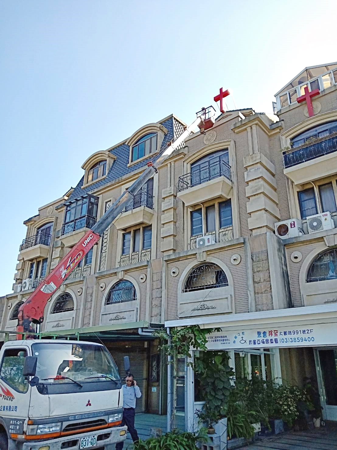 教會十字架招牌吊裝施工