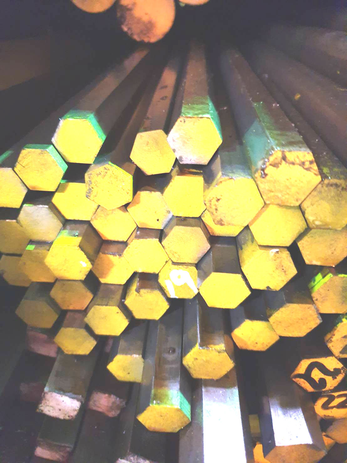 光面六角中碳、鐵心