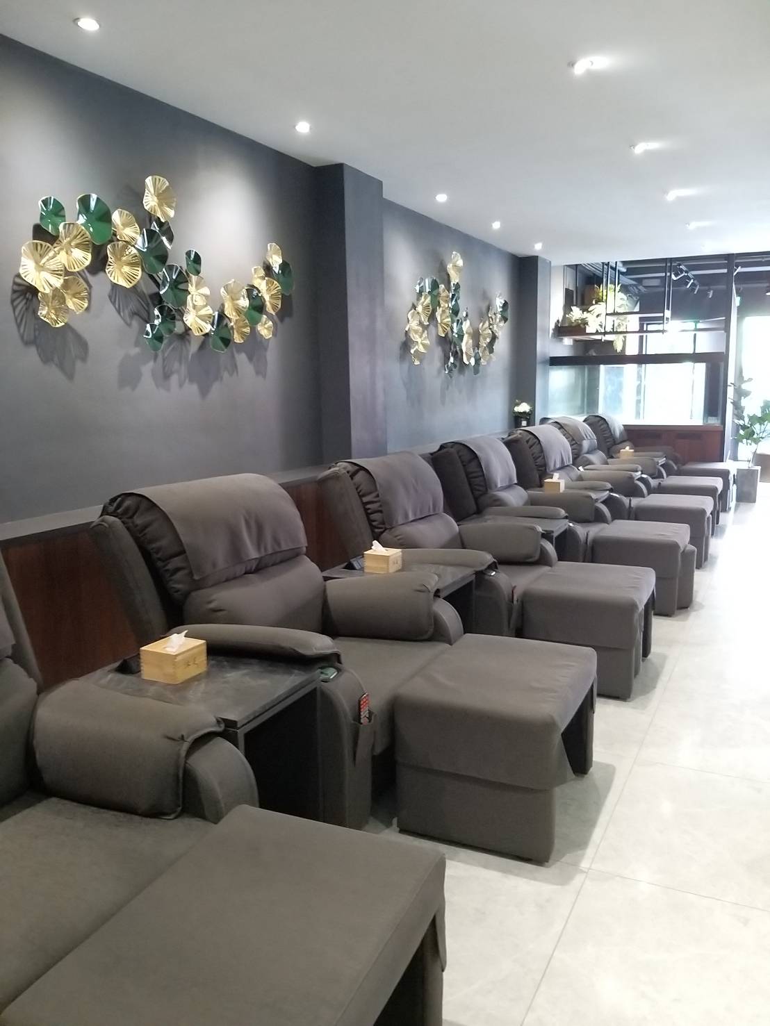 嘉義腳底按摩｜全身油壓、刮痧拔罐、上海式泡腳專業養生館