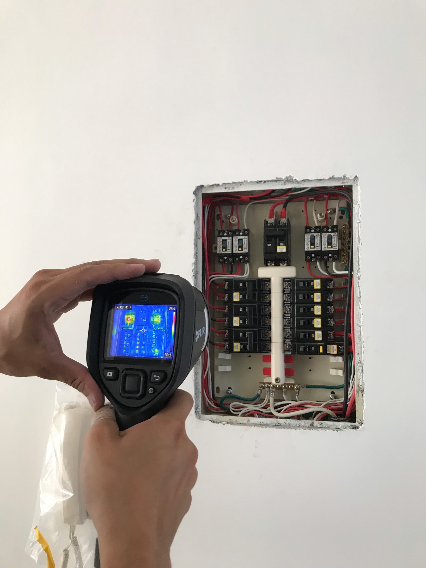 紅外線熱影像儀測試總電路開關