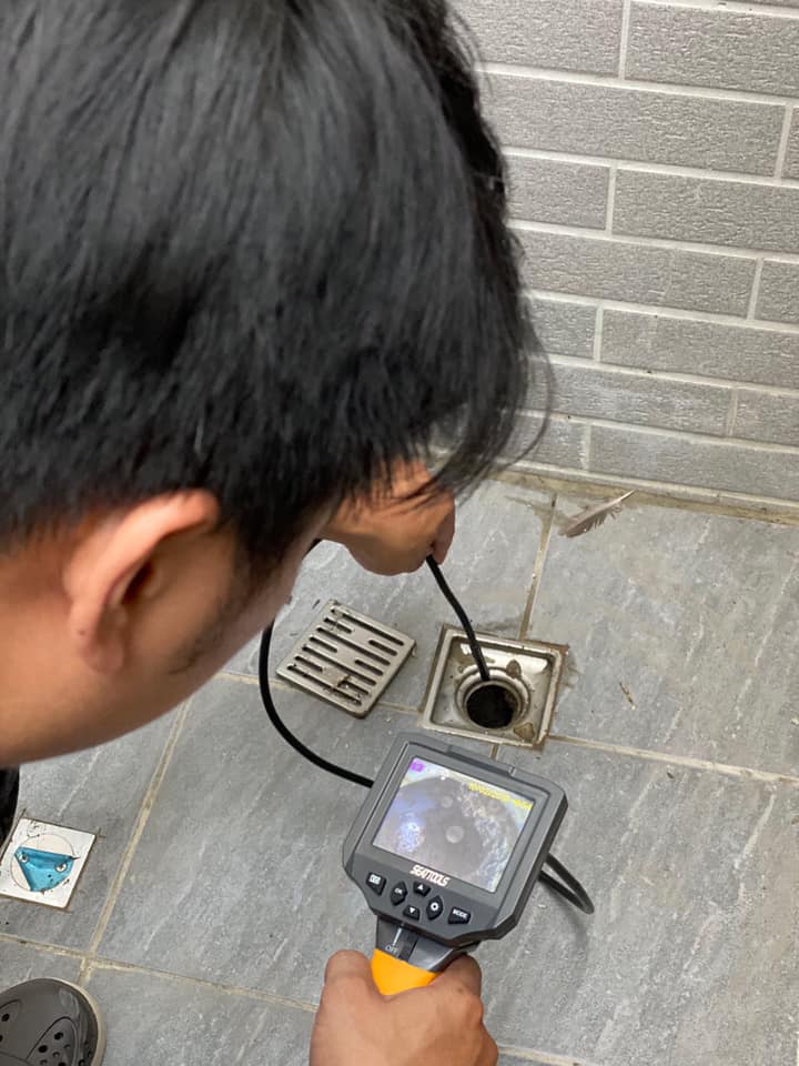 檢查室外排水孔是否暢通。