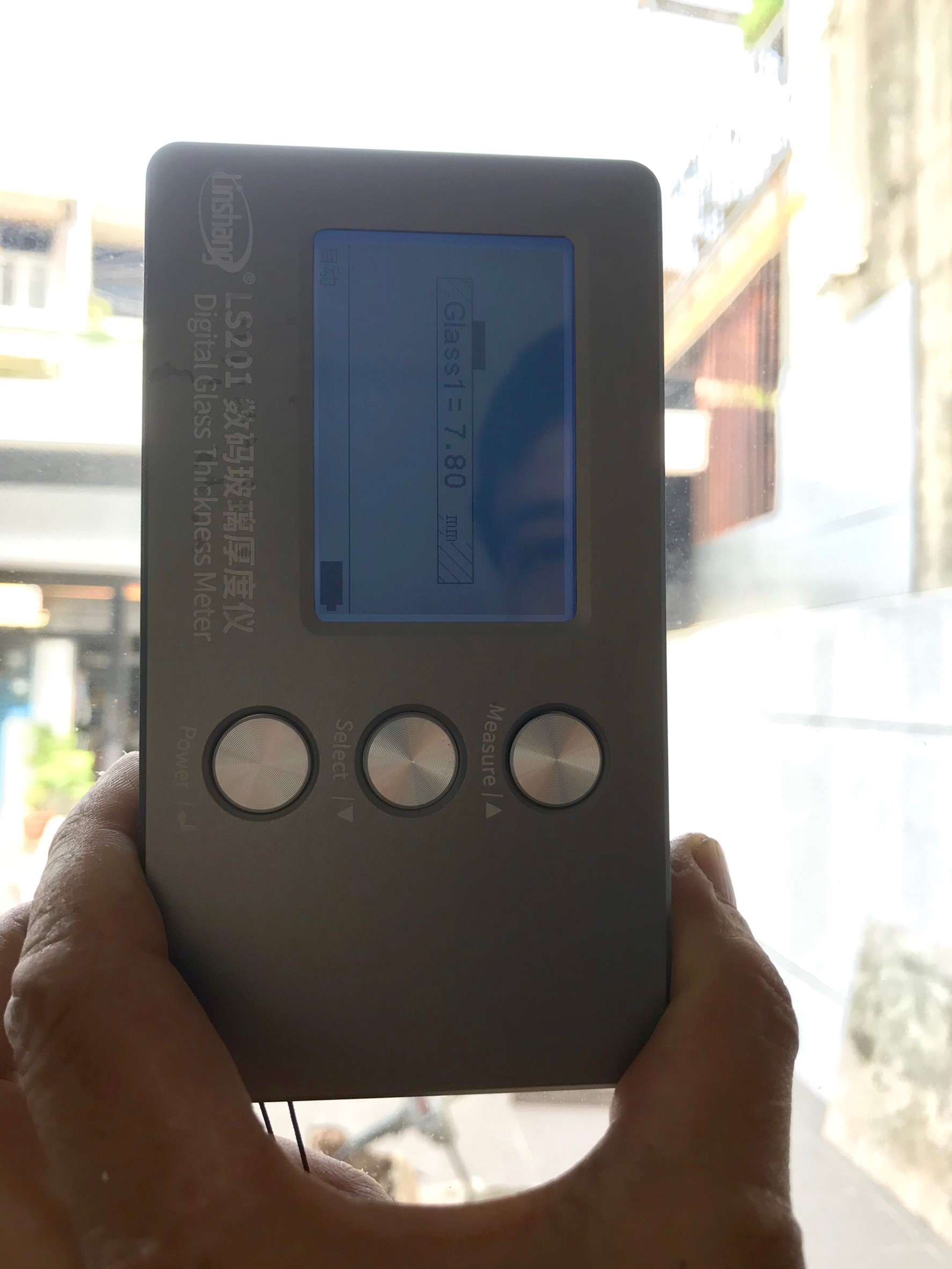 玻璃測厚儀檢查窗戶玻璃厚度案例&nbsp;