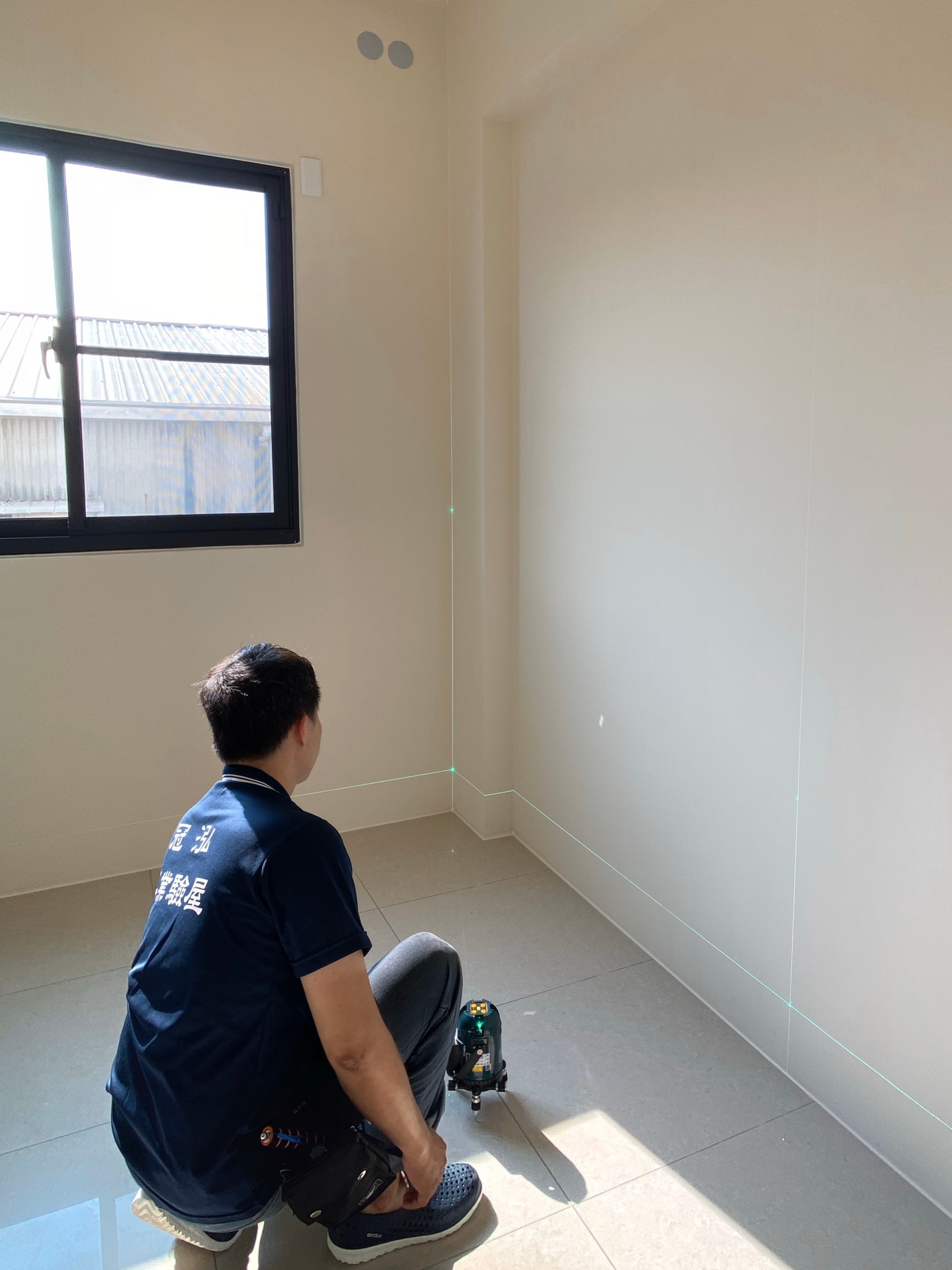 雷射水平墨線儀