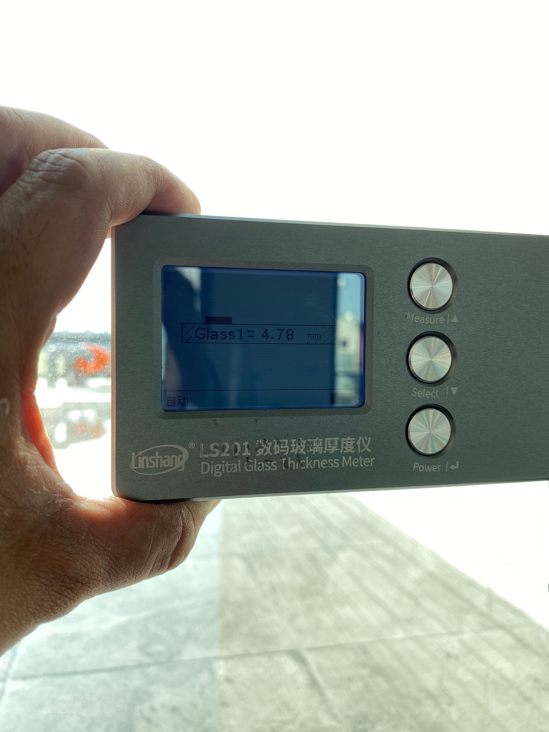 玻璃測厚儀檢查窗戶玻璃厚度案例&nbsp;