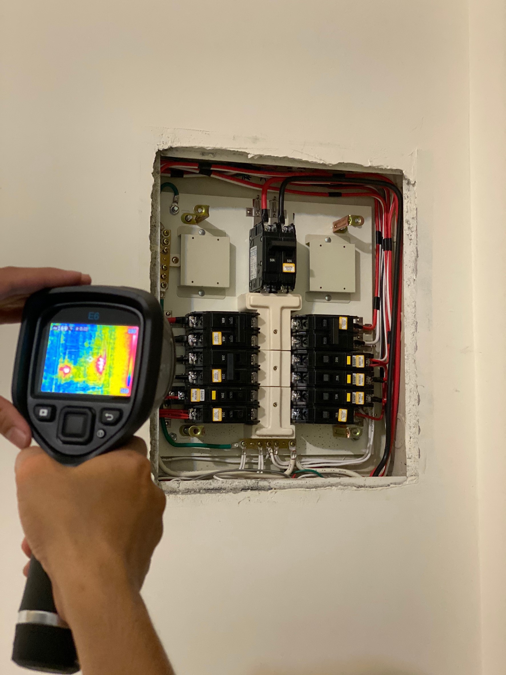 紅外線熱影像儀測試總電路開關