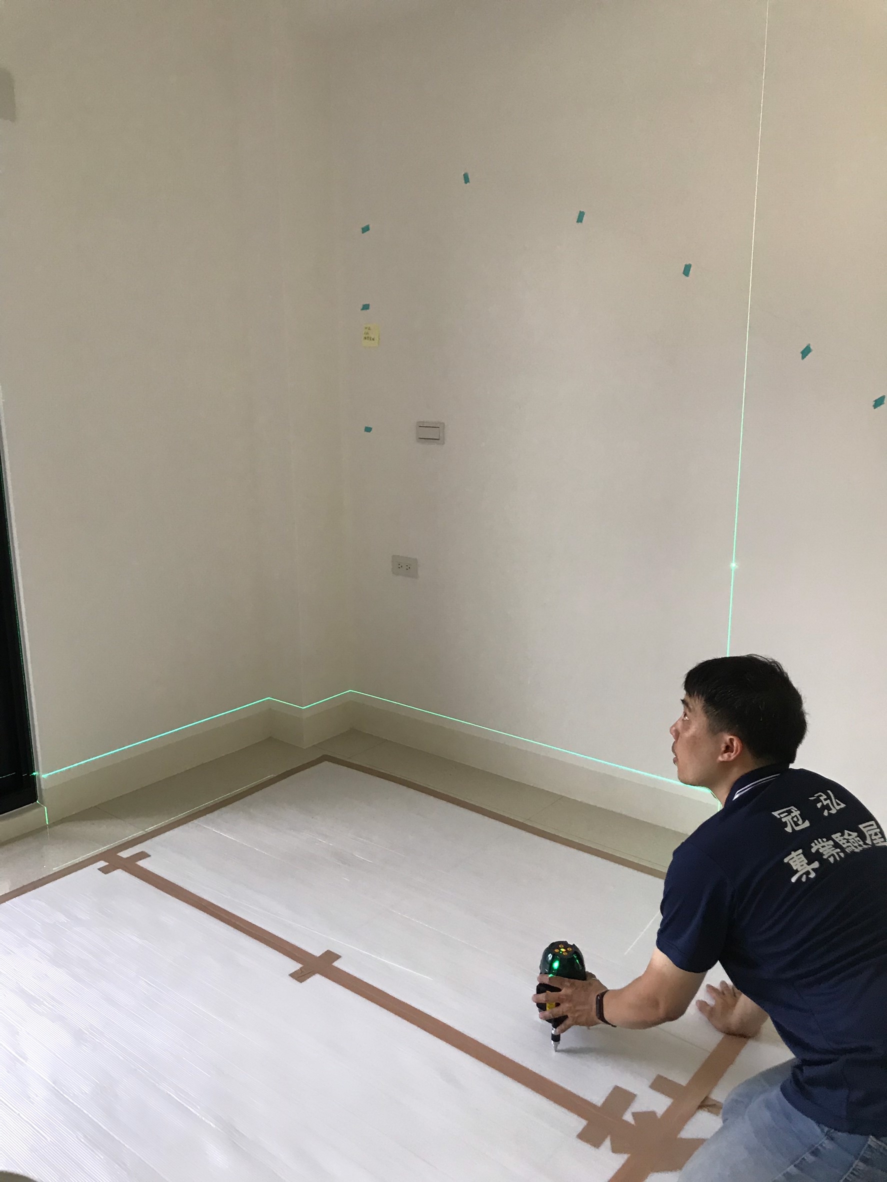 雷射水平墨線儀