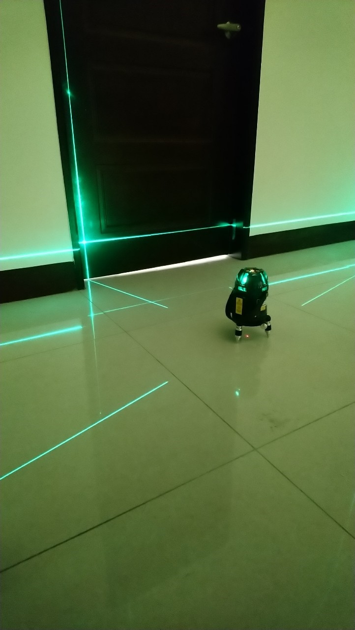 雷射水平墨線儀