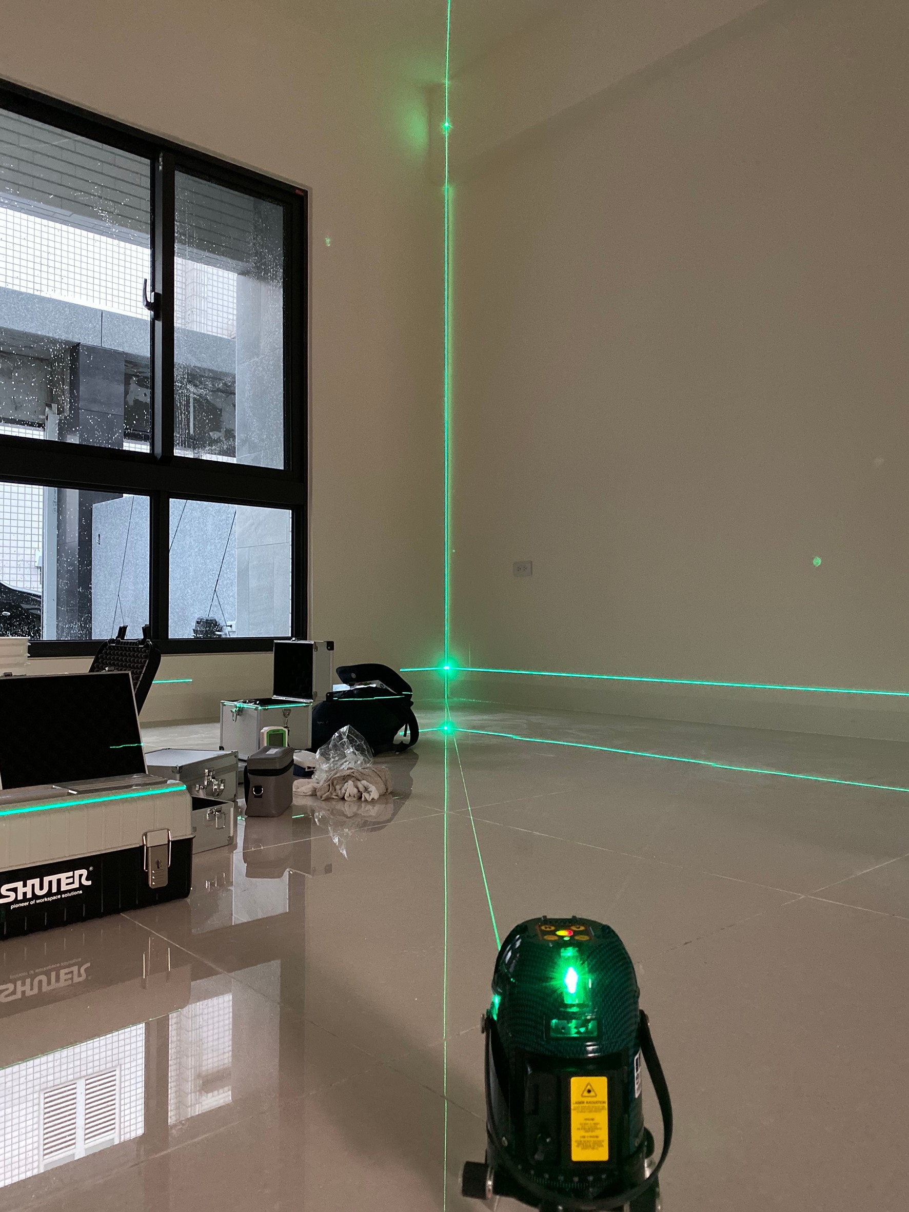 雷射水平墨線儀