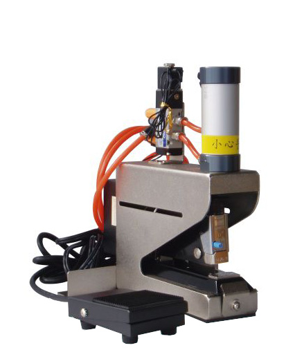 NL-100氣動快速裝釘機