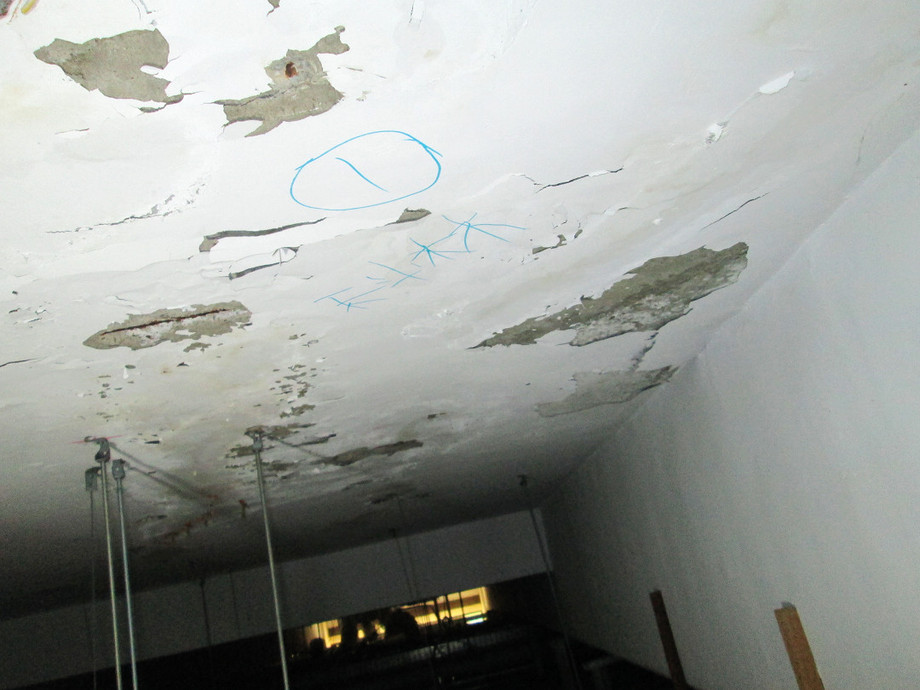 天花板鋼筋外露處理