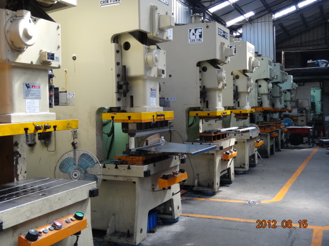 沖床-順盛工業股份有限公司