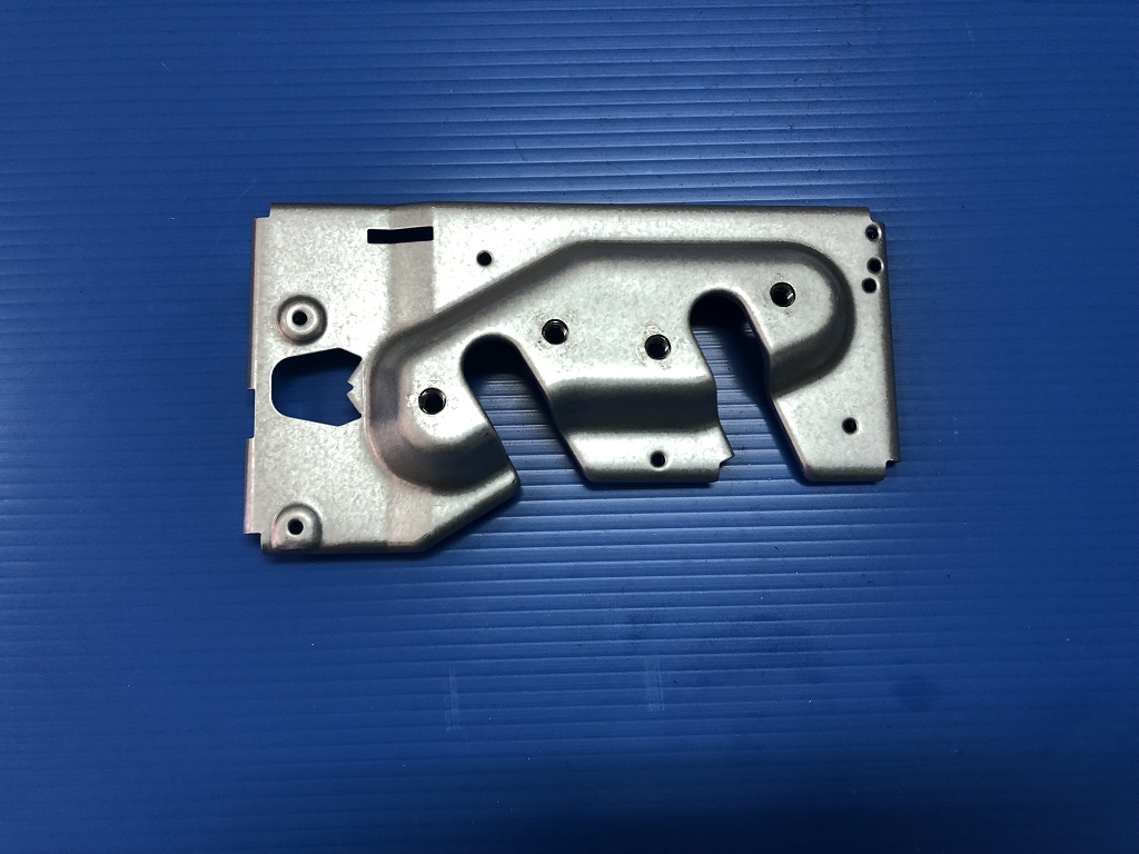 外機側板-順盛工業股份有限公司