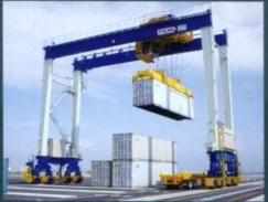 門式貨櫃吊運機