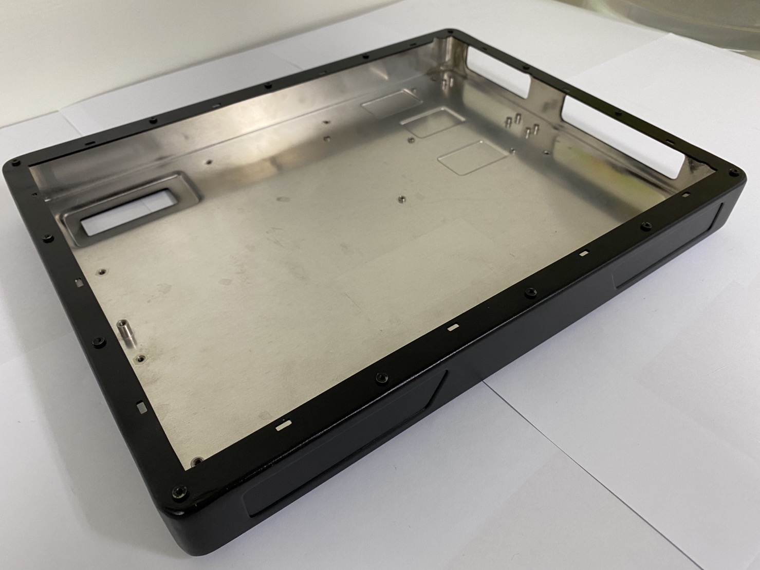 機箱體(伺服器底座)