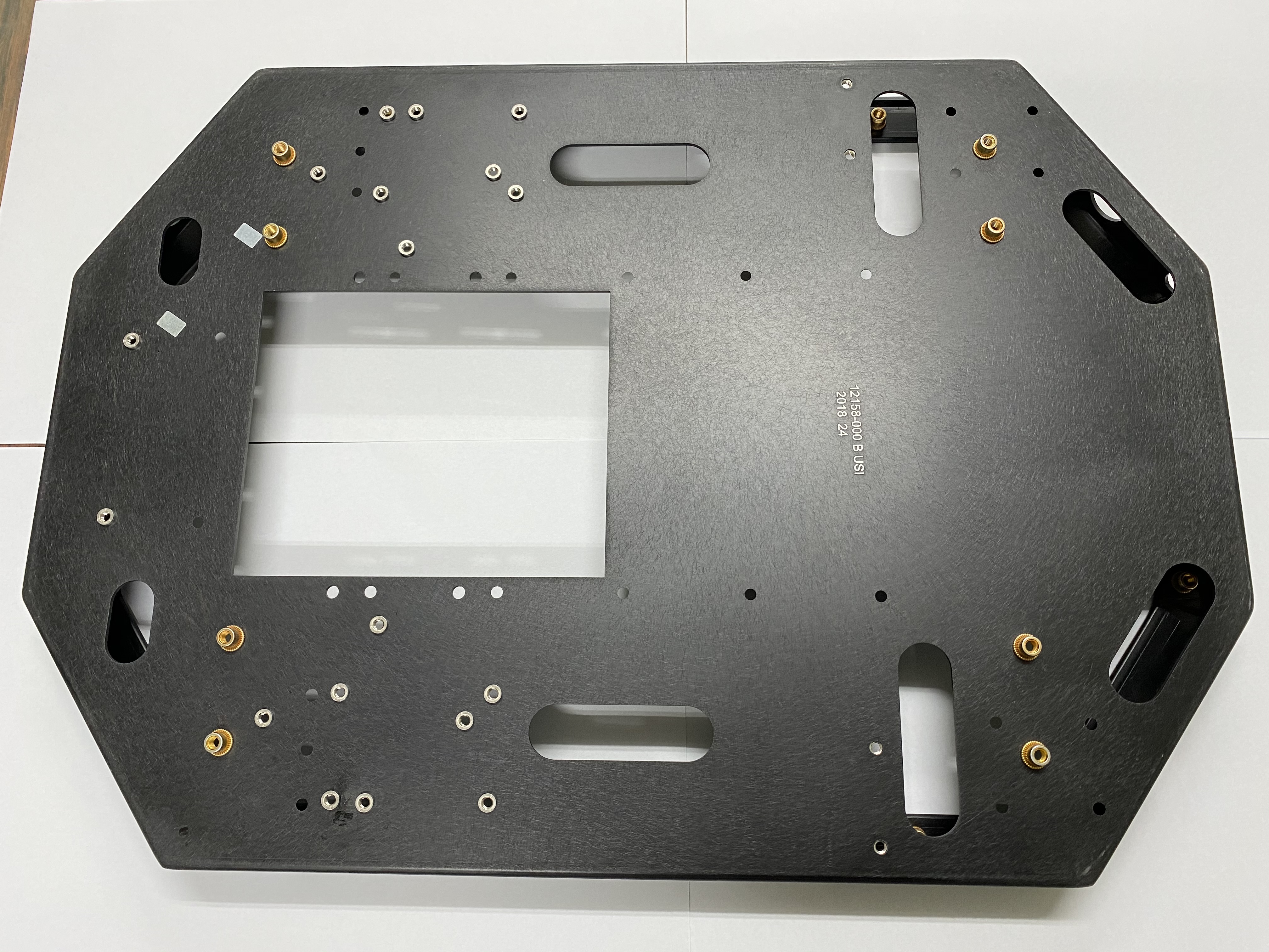 機箱體(伺服器底座)