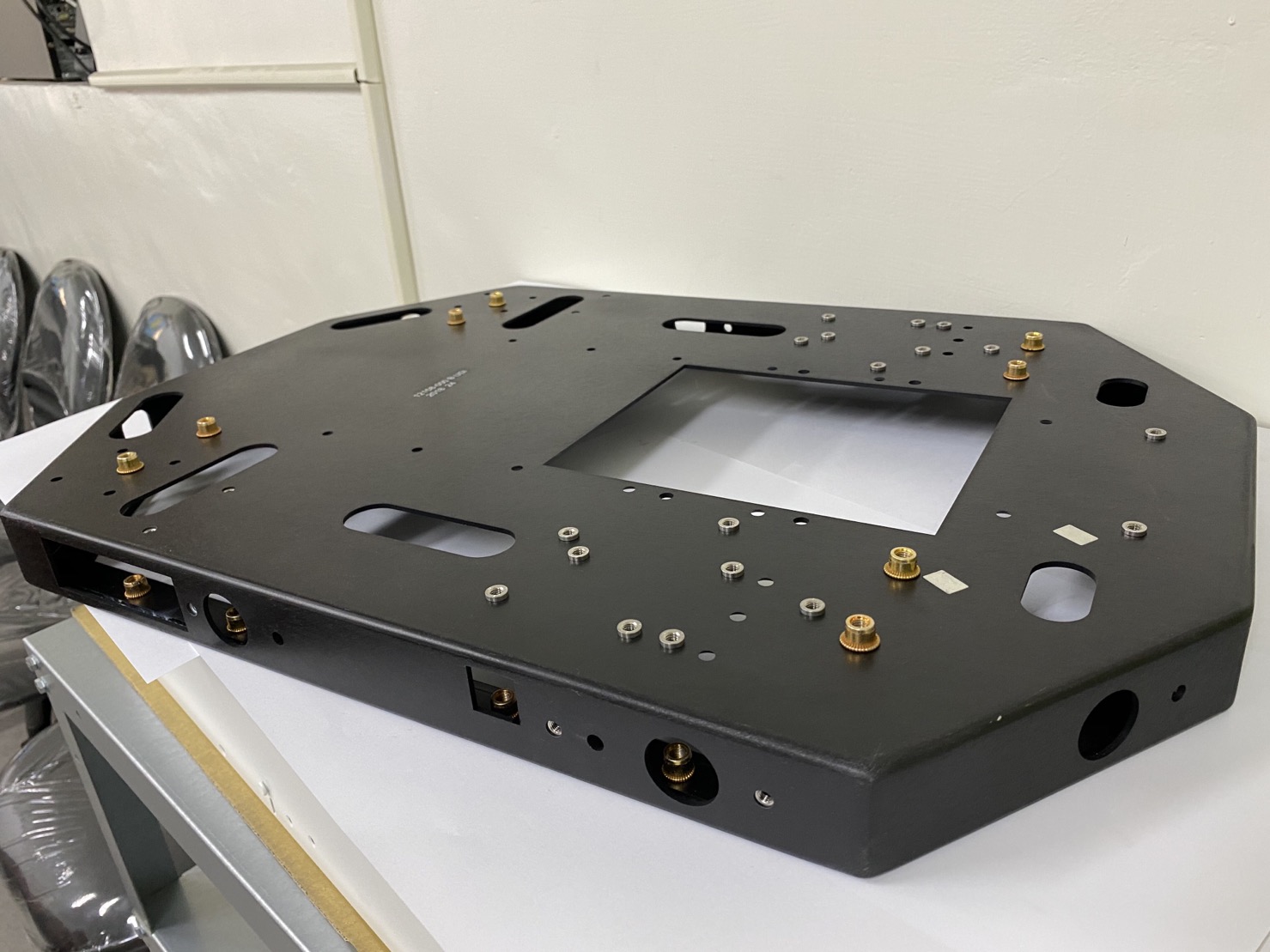 機箱體(伺服器底座)