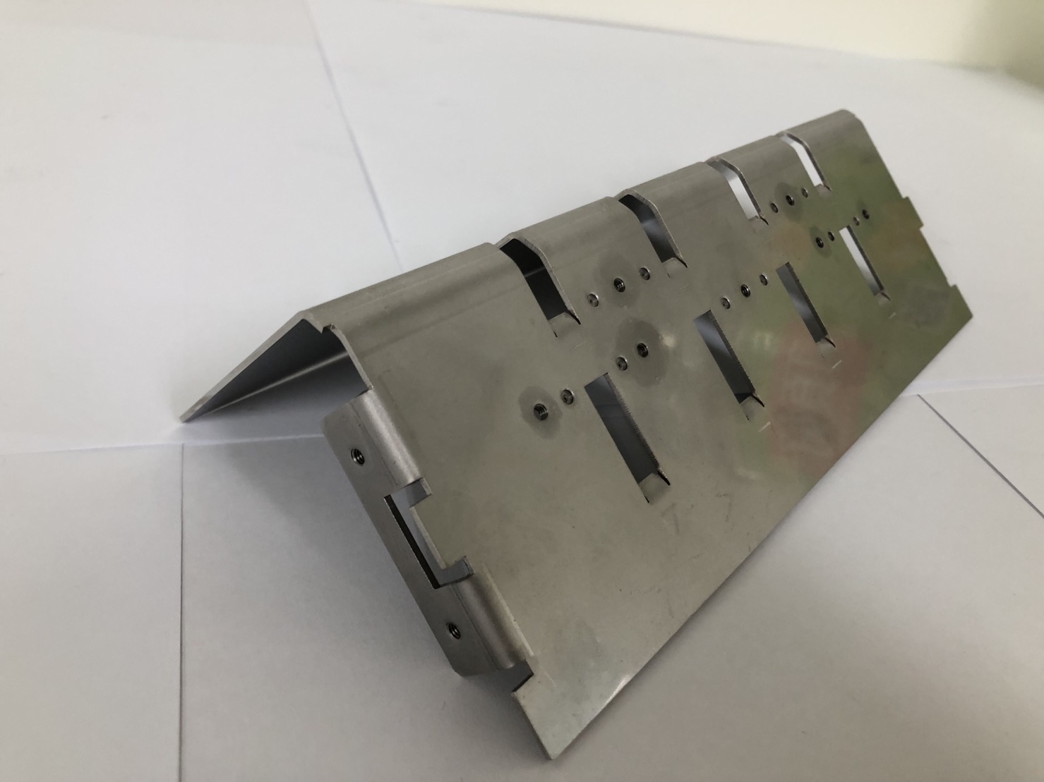 機箱體(伺服器底座)