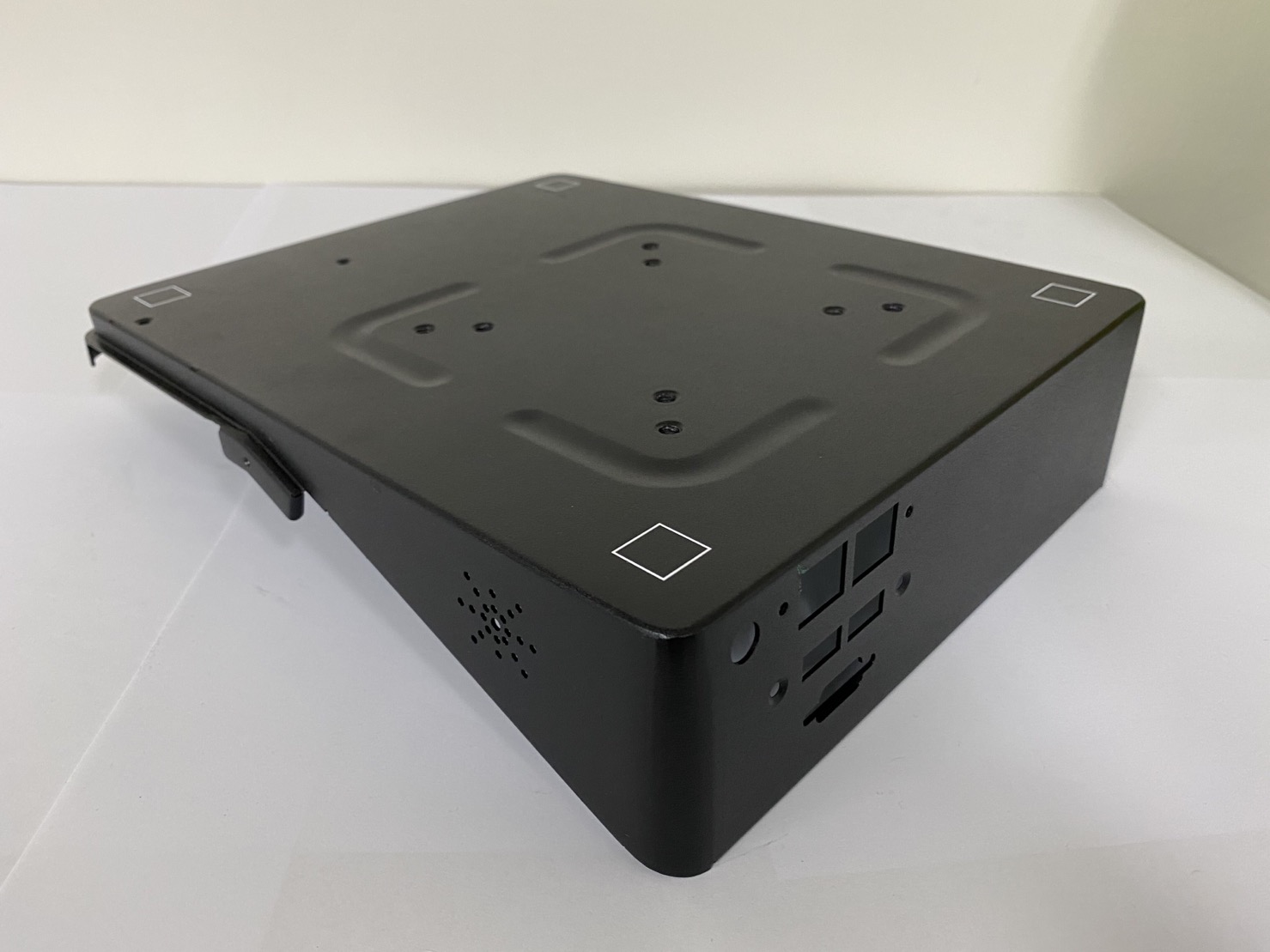 機箱體(伺服器底座)