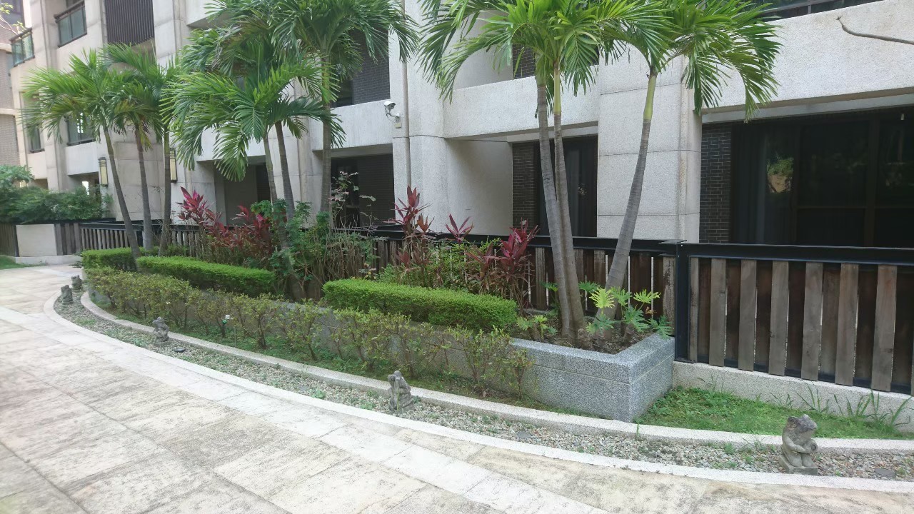 台北社區園藝修剪維護-園藝修剪整理,鋸樹矮化作業,花草樹木種植,園藝造園工程,庭院花園整理,割草鋸樹修剪-免費現勘