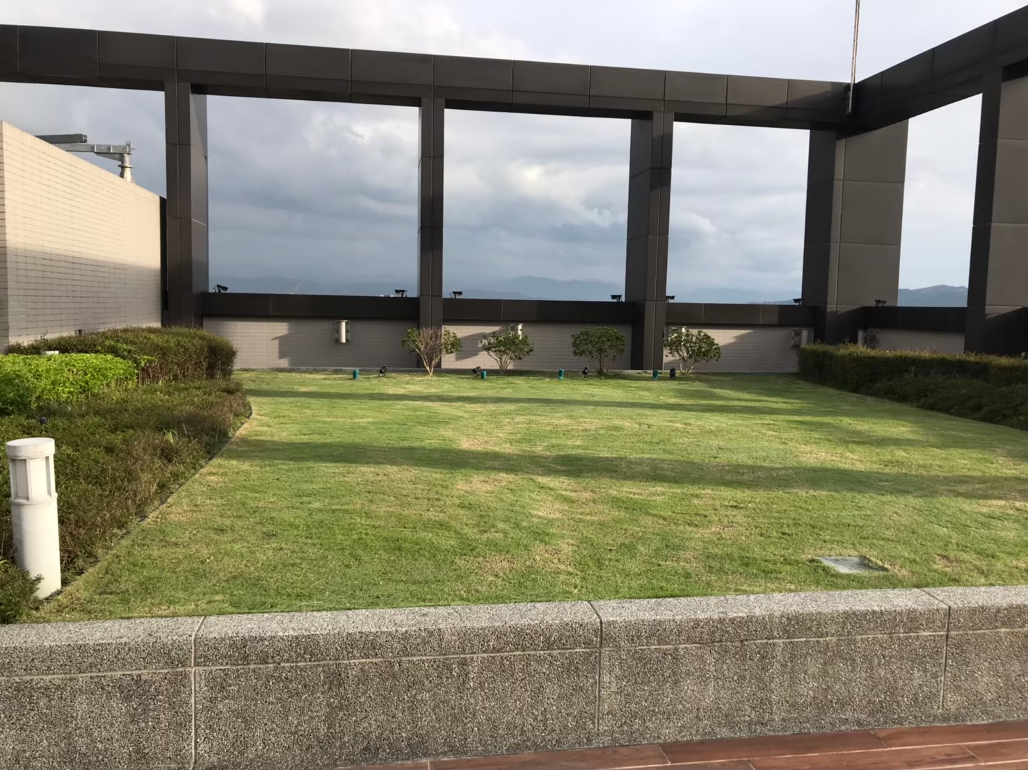 台北園藝維護整理-園藝修剪整理,鋸樹矮化作業,花草樹木種植,園藝造園工程,庭院花園整理,割草鋸樹修剪-免費現勘