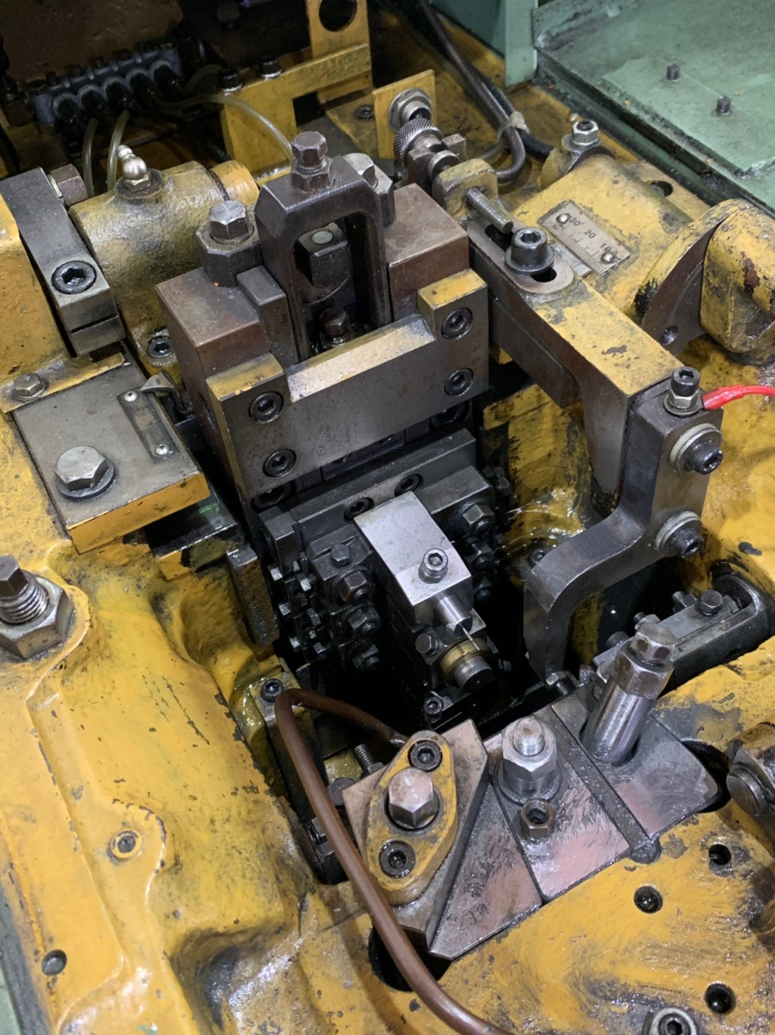 多衝程設備局部照