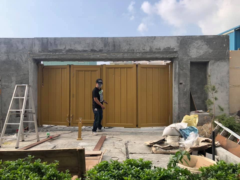 大坪頂別墅自動車庫大門