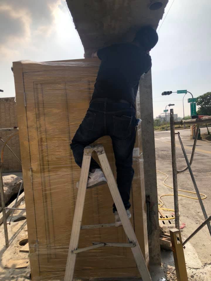 大坪頂別墅自動車庫大門