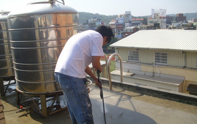 外牆.頂樓防水翻新