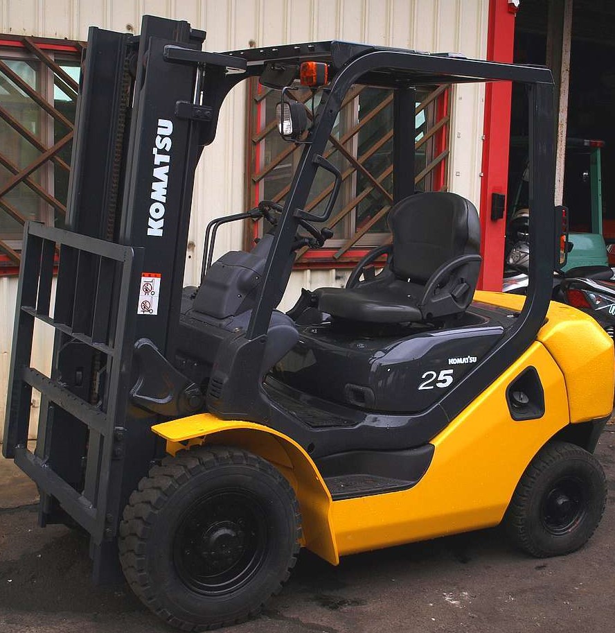 堆高機&mdash;KOMATSU