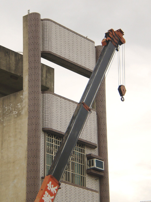 欣欣搬家公司-吊車搬家