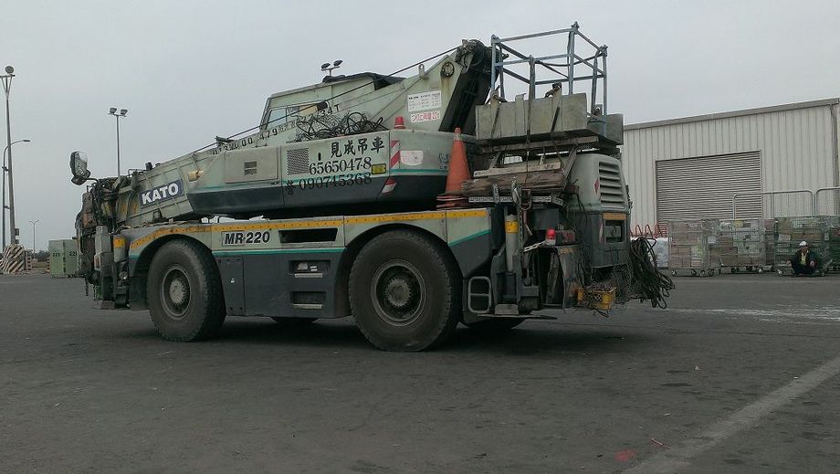 見成吊車行