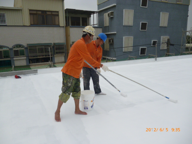 防水中塗第二層