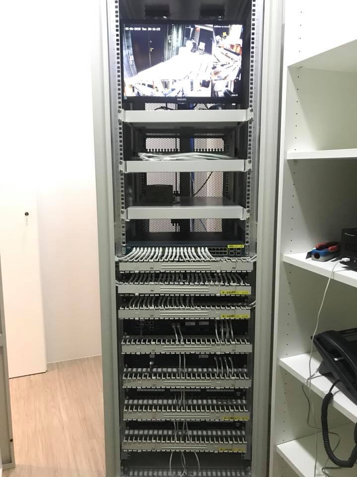 網路機房整合架設
