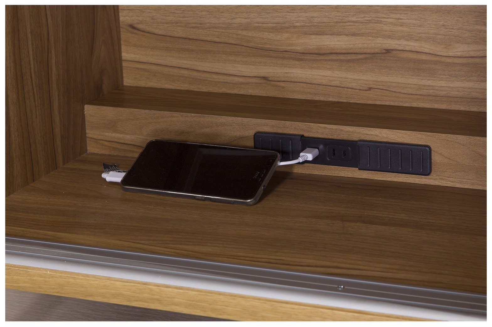 客製化木心板櫃體